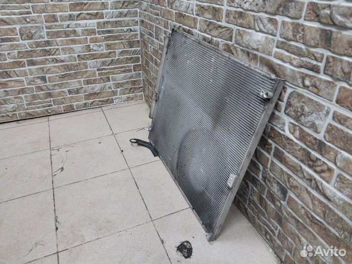 Радиатор кондиционера (конденсер) Toyota Land Crui