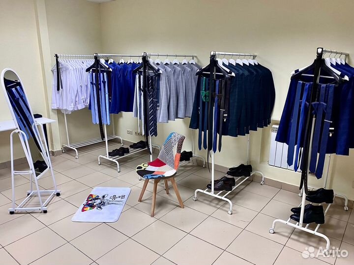 Прокат мужских костюмов и аренда смокингов RoSS