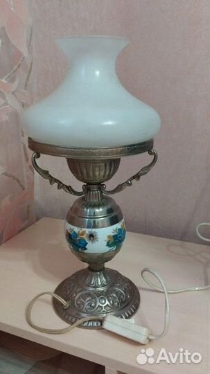 Винтажная настольная лампа