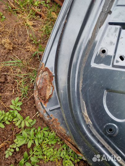 Задняя левая дверь LADA largus, dacia logan