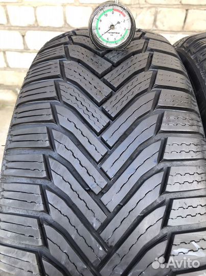 Michelin Alpin 6 215/55 R17 98V