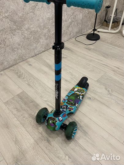 Самокат детский трехколесный