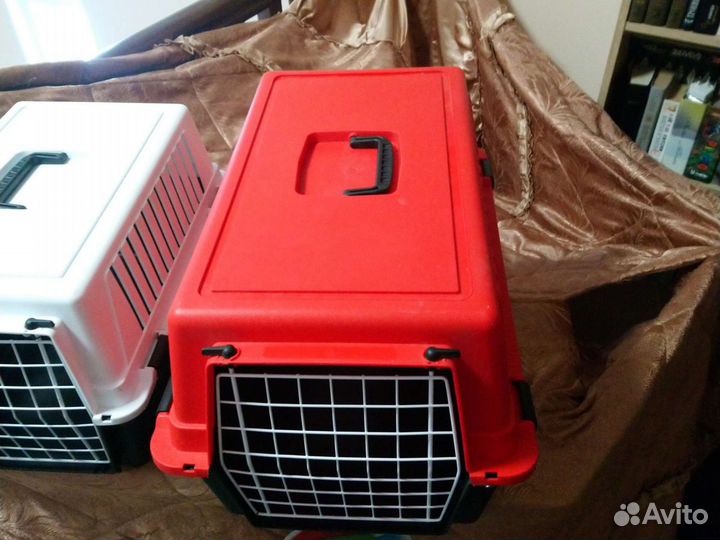 Переноска для кошек и собак