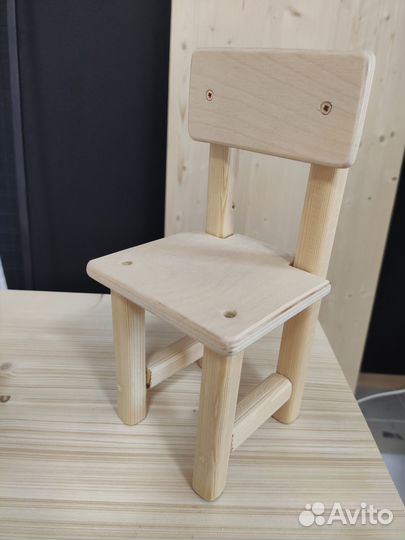 Стульчик для куклы