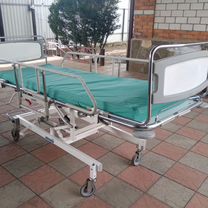 Кровать для лежачих больных с гедравликой