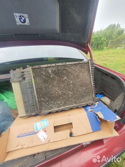 Радиатор на bmw е 34