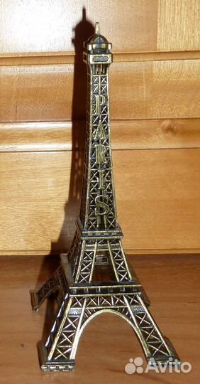 Статуэтка Эйфелева башня