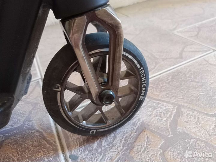 Трюковой самокат TT eddy