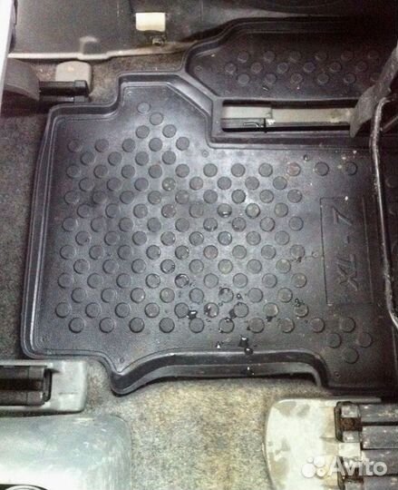 Коврики Suzuki Grand Vitara XL7 2001-2006
