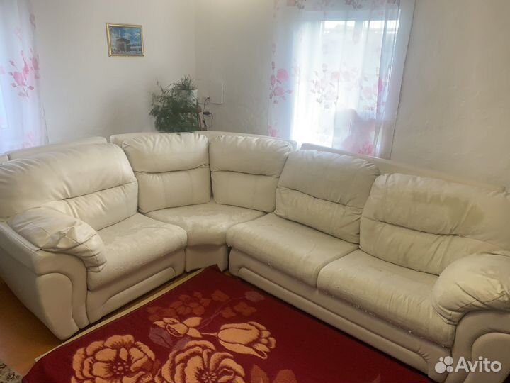 Угловой диван