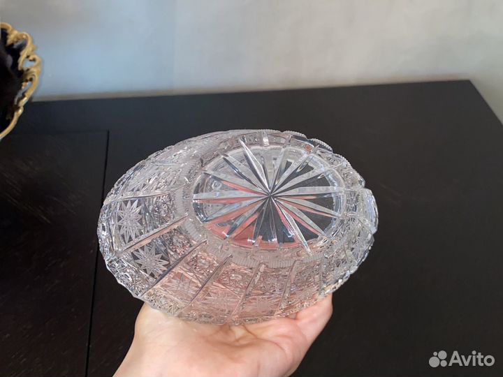 Ваза хрустальная
