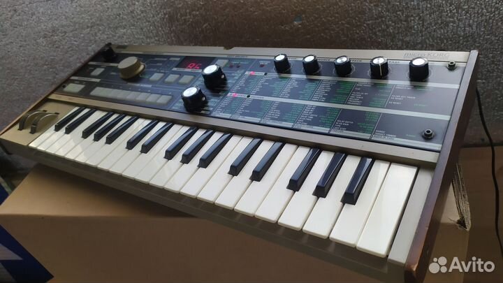 Синтезатор MicroKorg