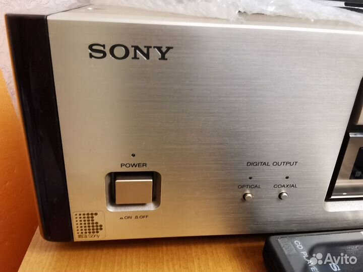 CD проигрыватель Sony CDP R3 reference