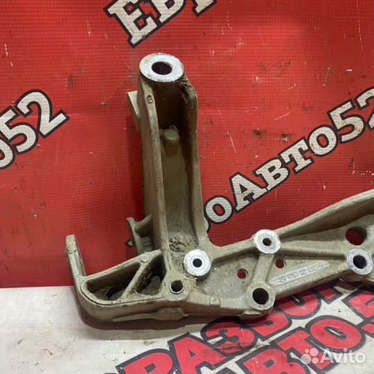 Кронштейн переднего рычага Volkswagen Jetta 5 BSE