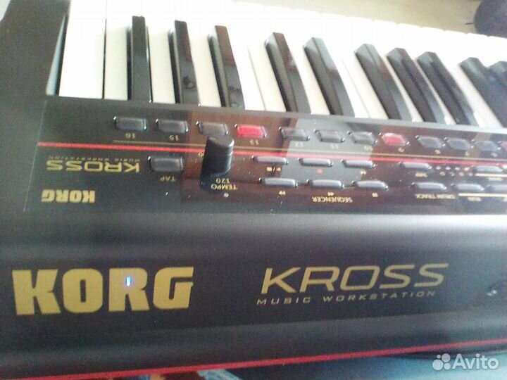 Korg Kross 61новый