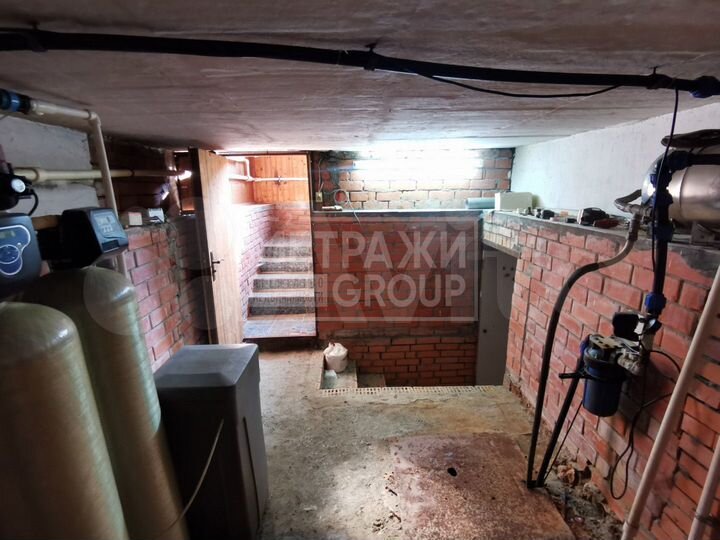 Дом 377,8 м² на участке 14 сот.