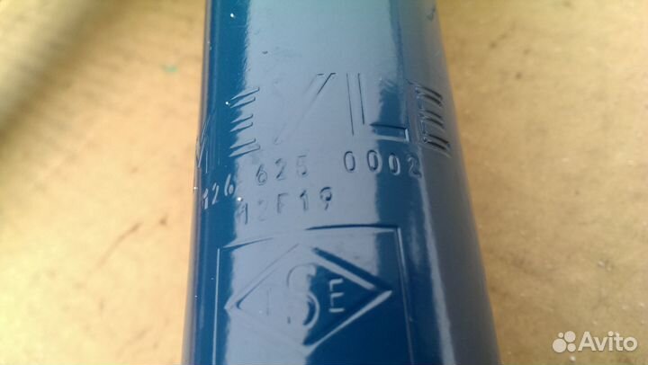 Новый передний амортизатор Ауди Audi A4 A6