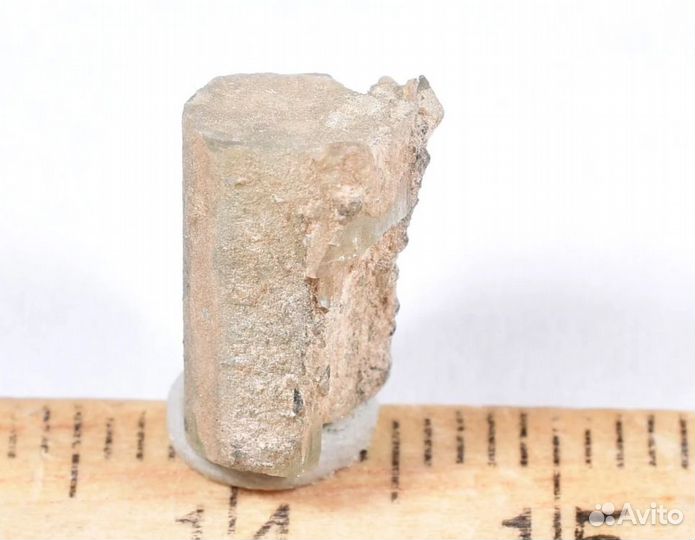 Аквамарин кристалл в рубашке