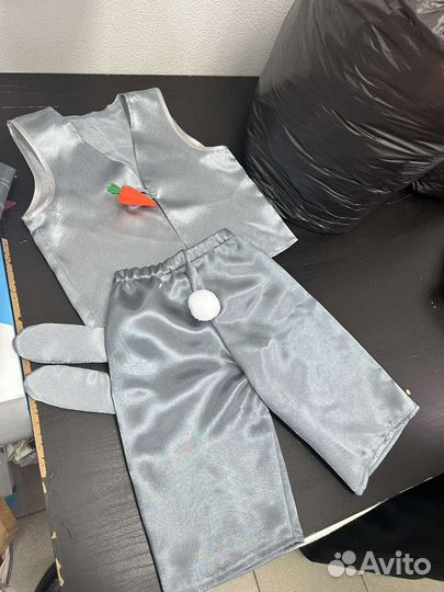 Новогодний костюм зайчика