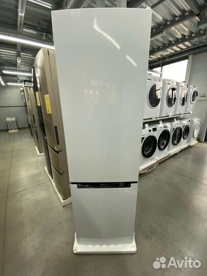 Холодильник Indesit DS 4200 W