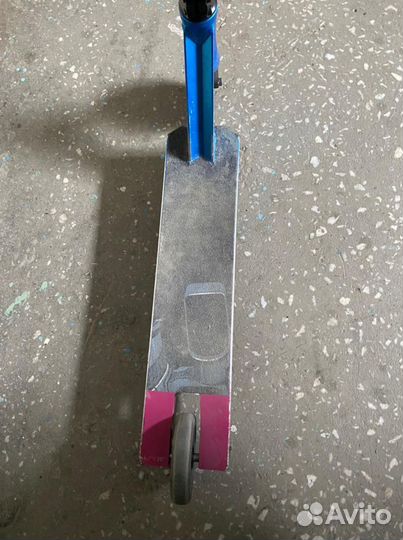 Трюковой самокат North Switchblade