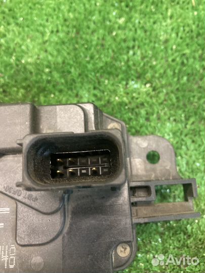 Замок двери передний левый Opel astra h 5конт