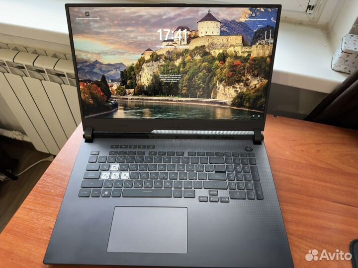 Игровой ноутбук Asus rog strix 17.3