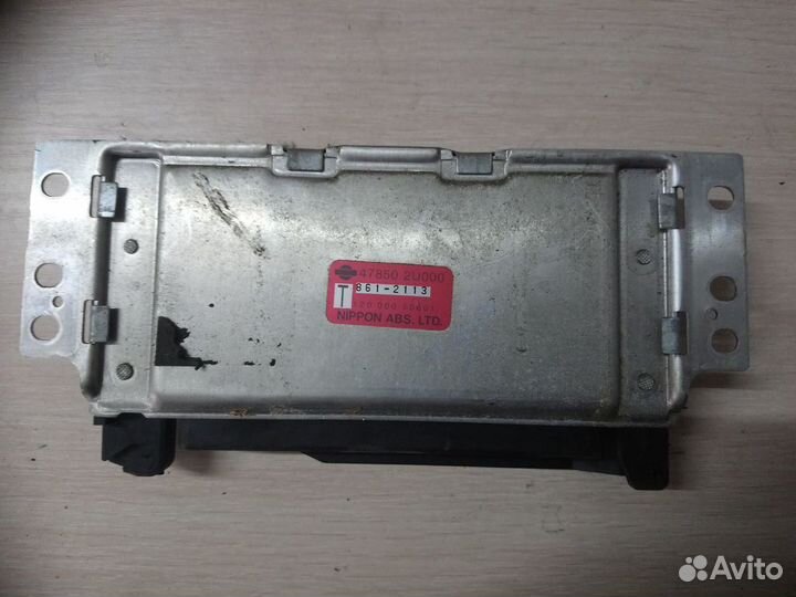 Блок управления ABS Nissan Cube (Z10) I (1998–2000