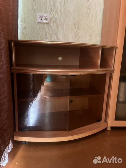 Тумба под телевизор