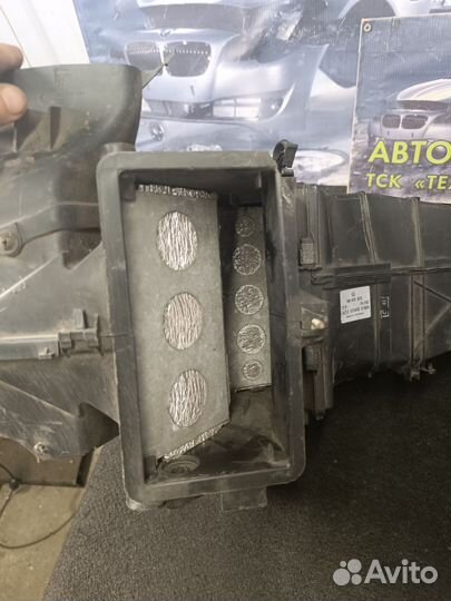 Корпус отопителя на фольксваген гольф 3