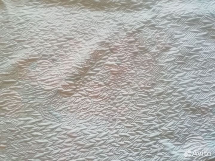 Покрывало Merelli Италия. 2,6 х 2,6 м