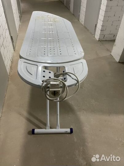 Гладильная доска б/у.железная) устойчивая крепкая