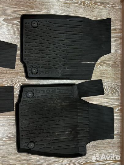 Автомобильные коврики резиновые и ворсовые polo