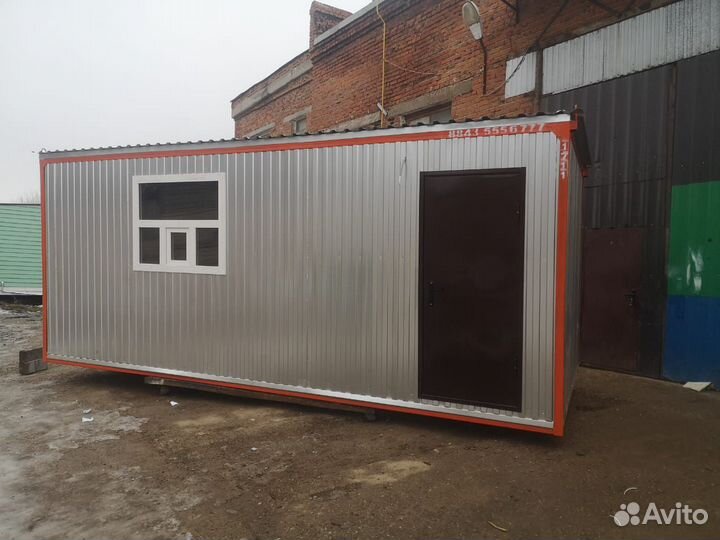 Рабочий на производство бытовок