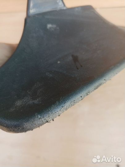 Брызговик задний правый Skoda Octavia A7 2020 г