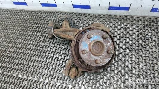 Ступица задняя левая toyota avensis T25 (PSE08LZ01