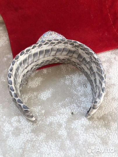 Шикарный браслет Oscar de la Renta