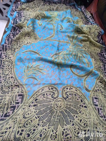 Палантин шелковый fendi оригинальный италия