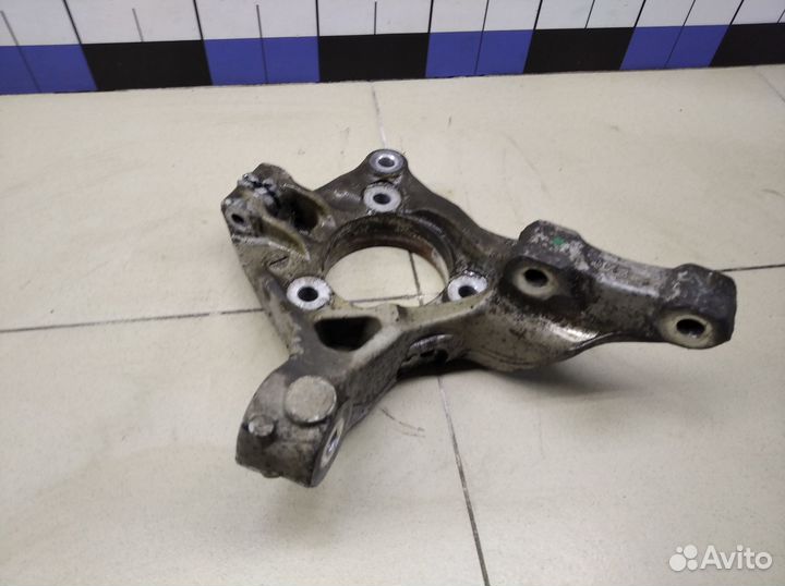 Кулак поворотный передний правый Astra J 2010