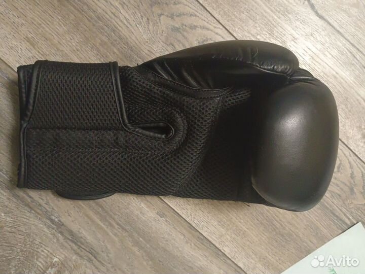 Боксерские перчатки 12 oz clinch