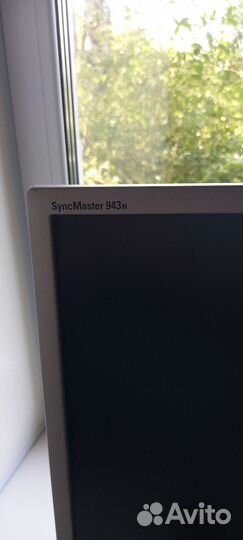 Монитор Samsung