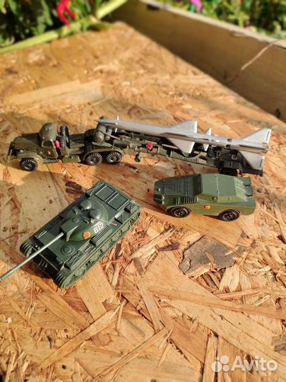 Военная техника, газ-64