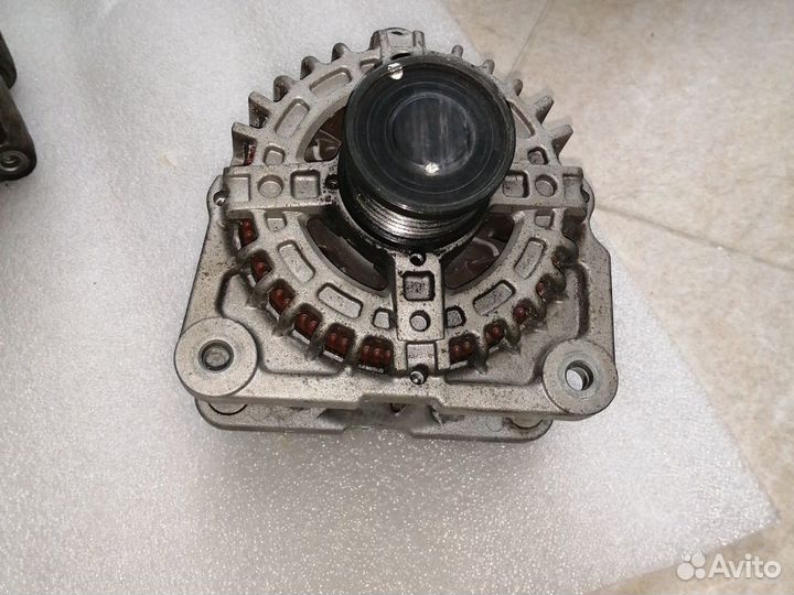 Генератор Scenic 2.0L M4R