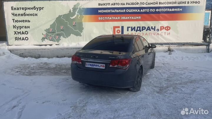 Плафон салонный Chevrolet Cruze