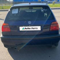 Volkswagen Golf 1.6 MT, 1996, 165 000 км, с пробегом, цена 330 000 руб.