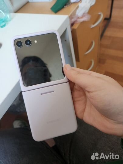 Samsung Galaxy Z Flip5, 8/512 ГБ