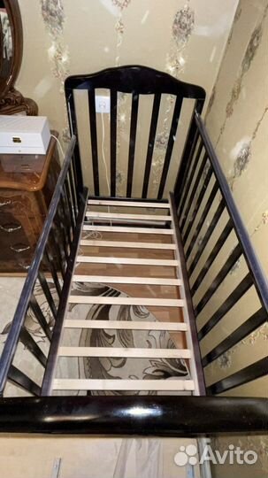 Детская кроватка