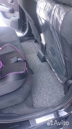 Продам коврики автомобильные (универсальные)
