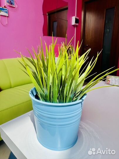 Исскуственный цветок в горшке IKEA