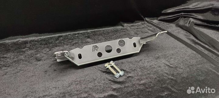 Траверса Gearset в BMW e92, e81